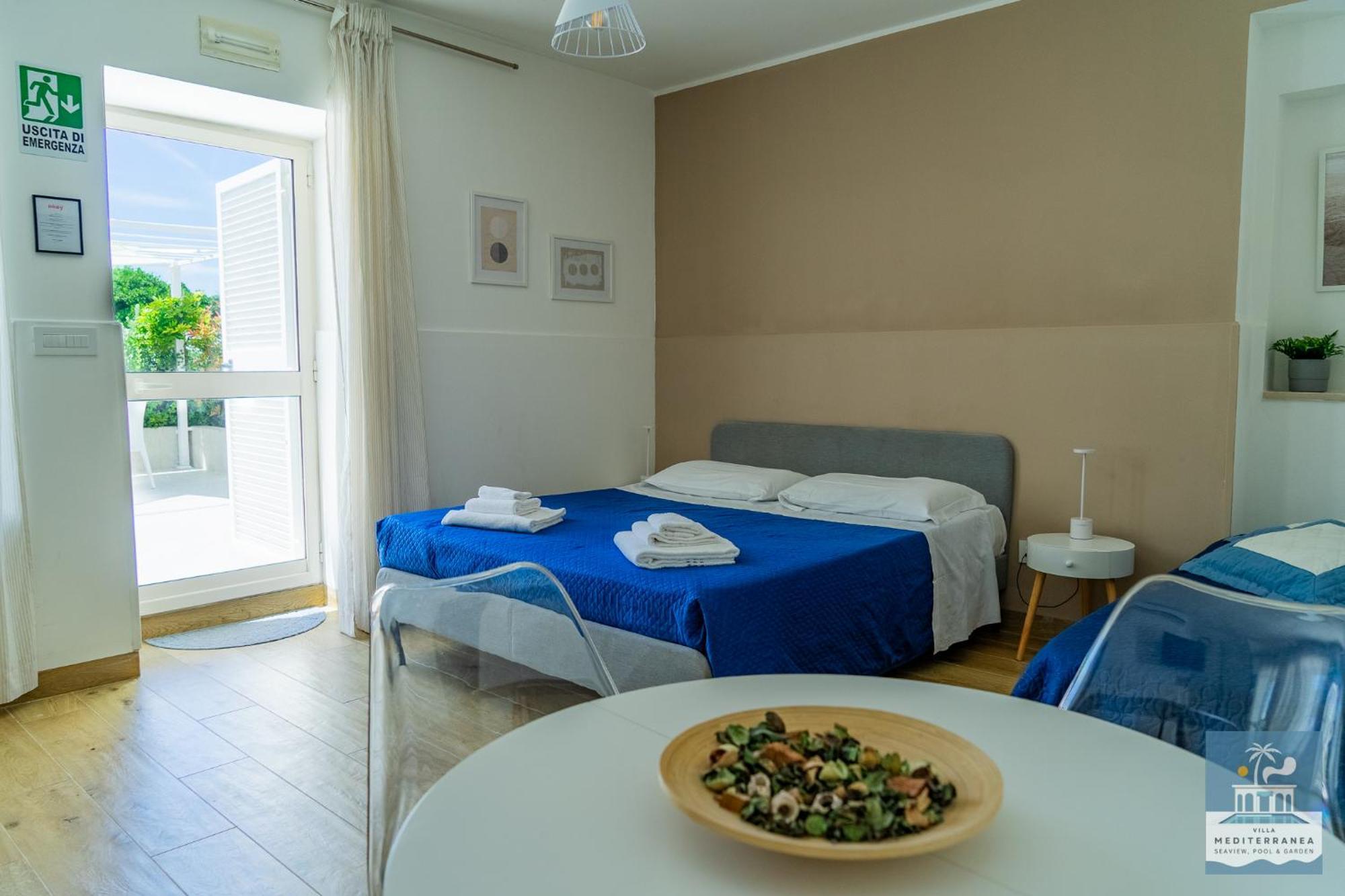 Apartment Mediterranea - Seaview, Pool & Garden Bari