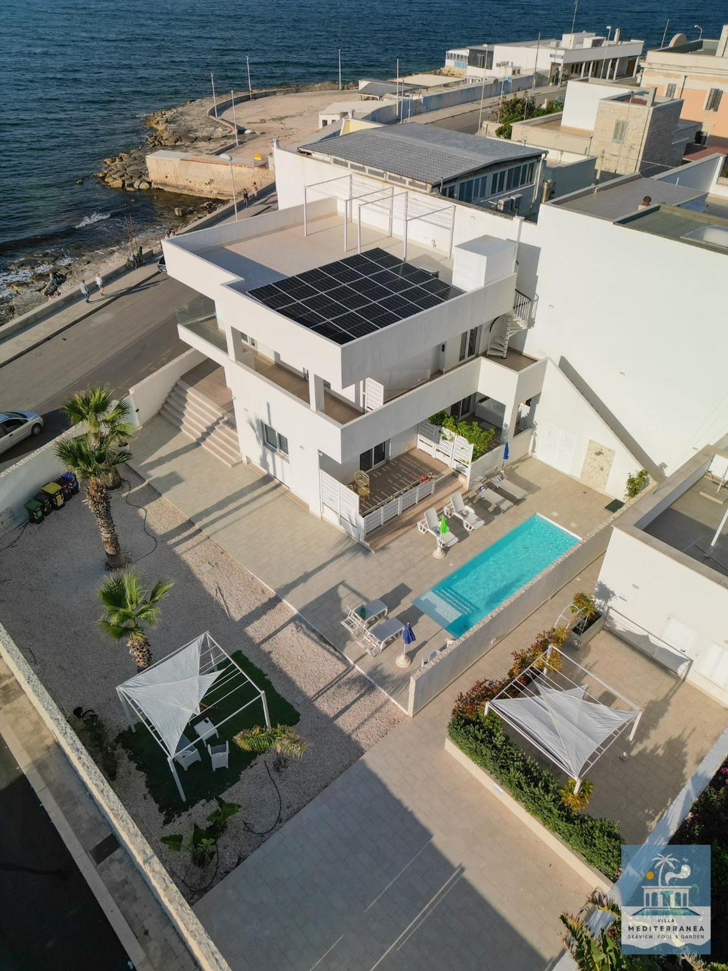 Apartment Mediterranea - Seaview, Pool & Garden