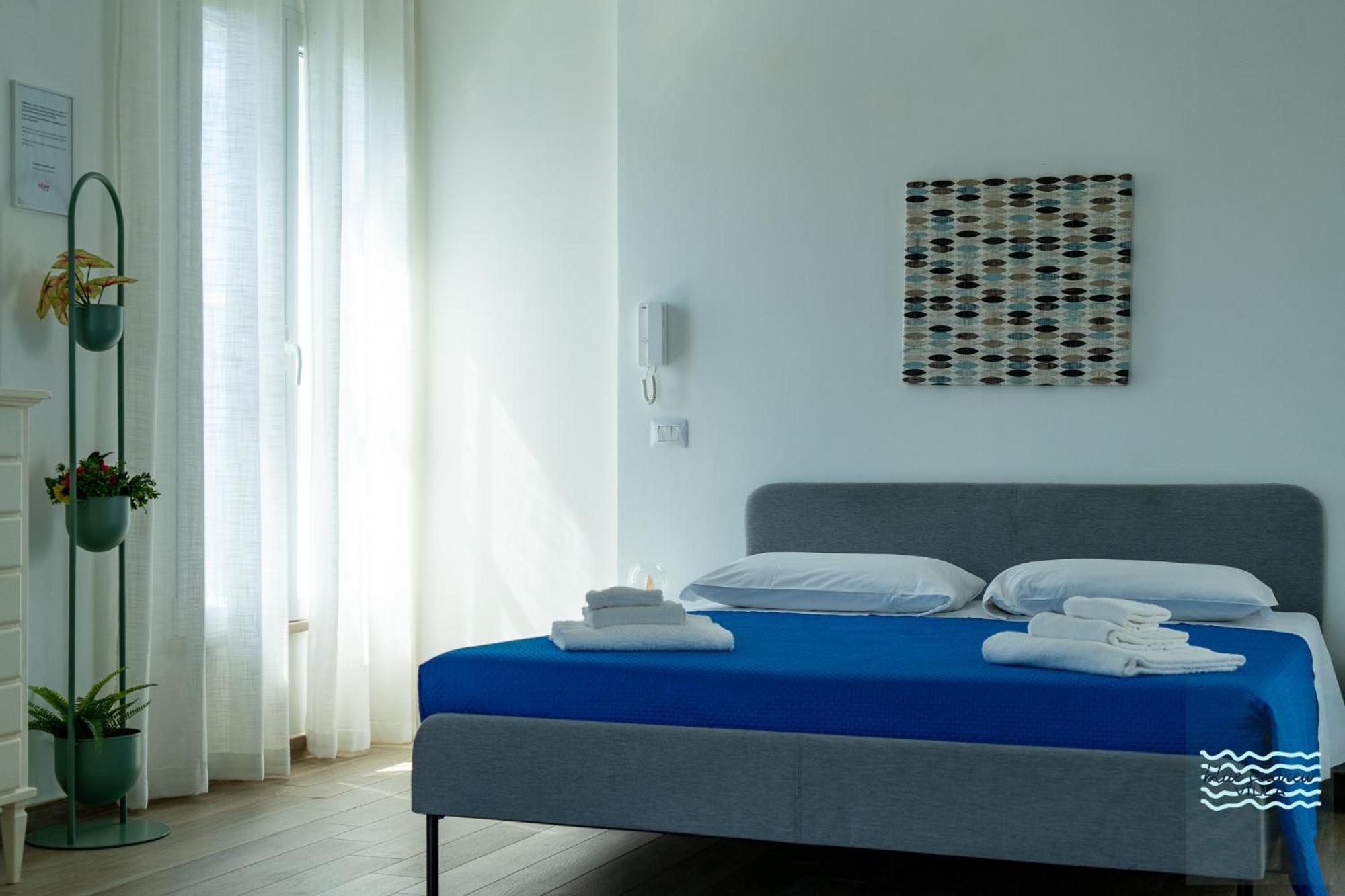 Apartment Blue Seaview