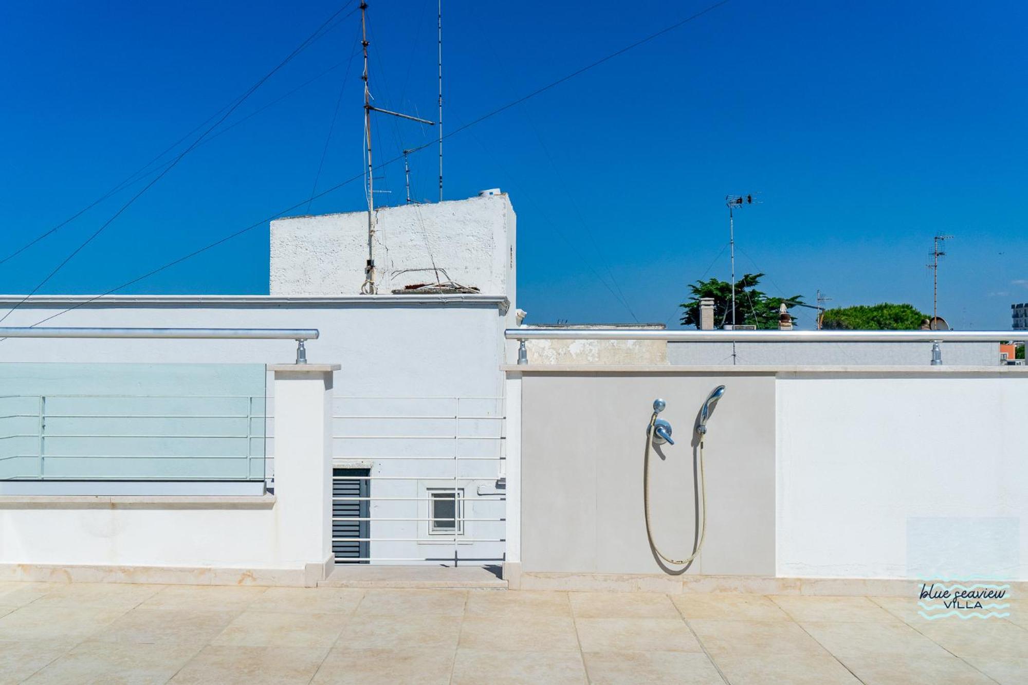 Blue Seaview Apartment