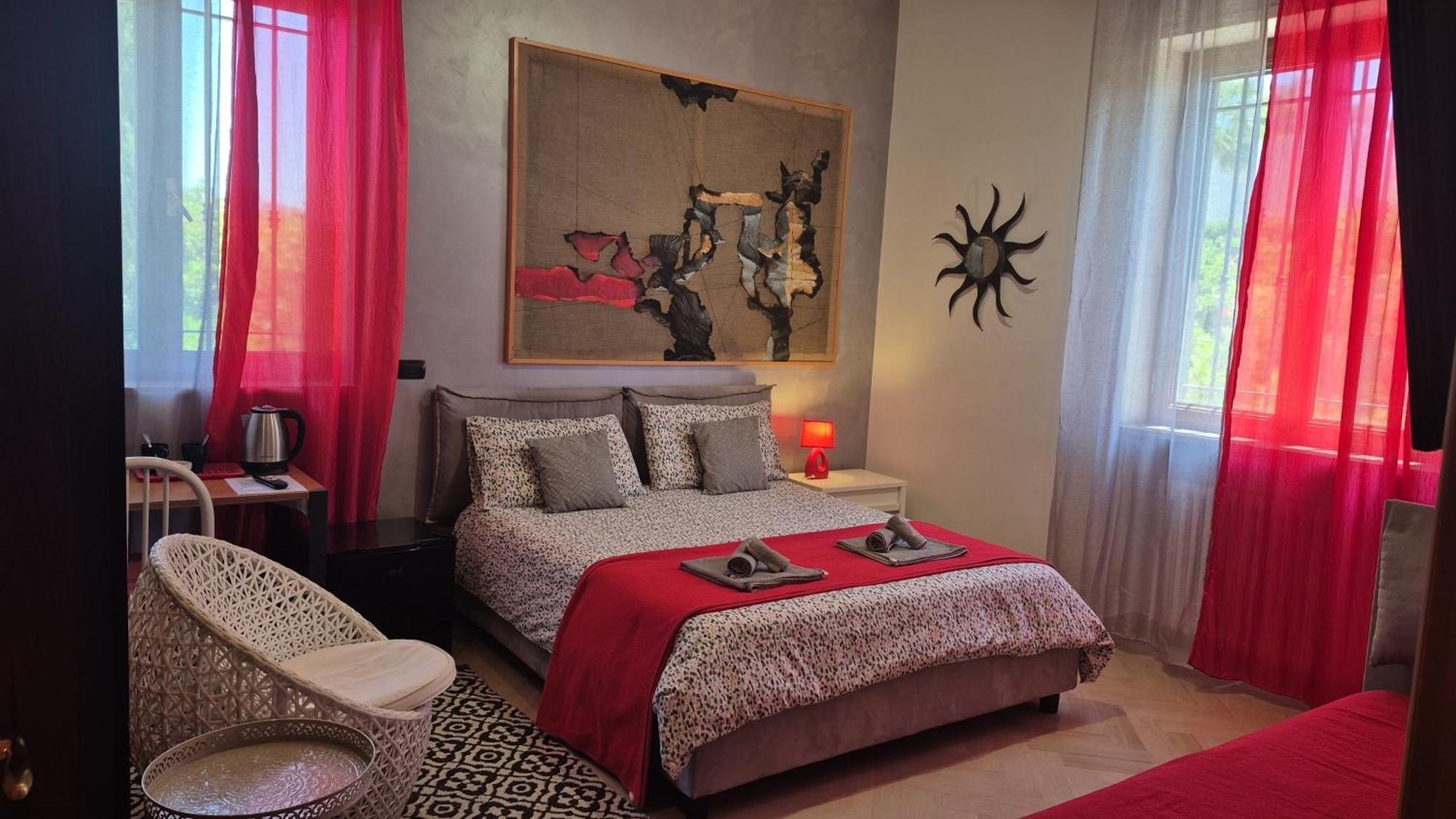 The Orange Groove Bed & Breakfast *