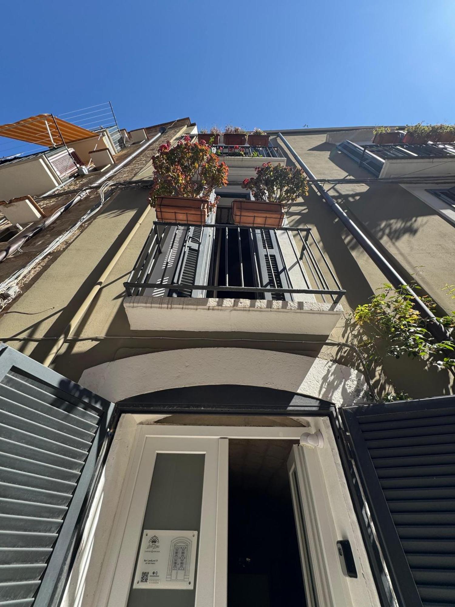 Landlord 31- Old Town Gasthof Bari