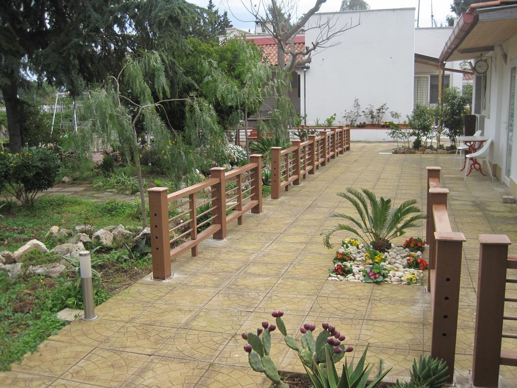 Santos Bed & Breakfast *