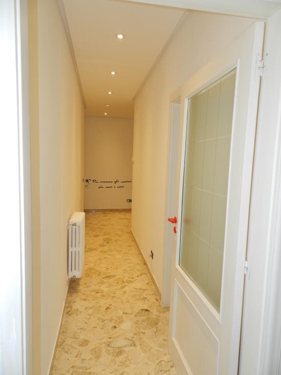 Bed 21 Bari