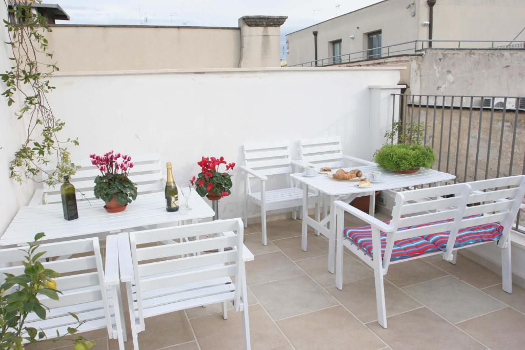 Saint Nicholas Plaza Guest house