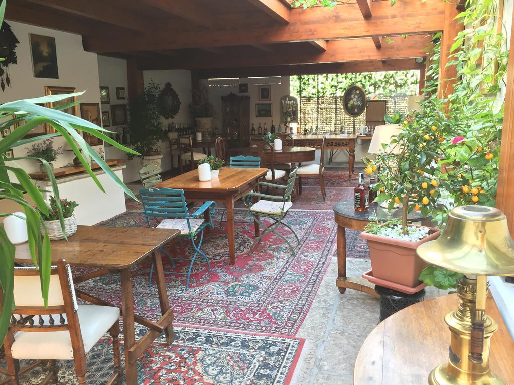 Oz Bed & Breakfast