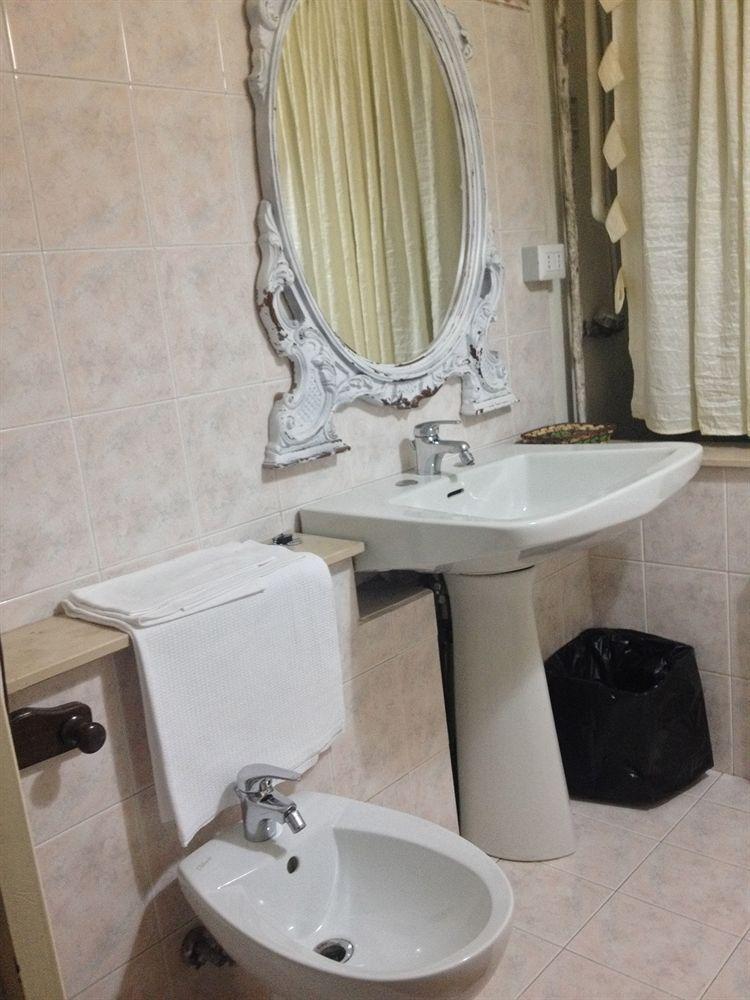 Bed & Breakfast Santa Fara 3*