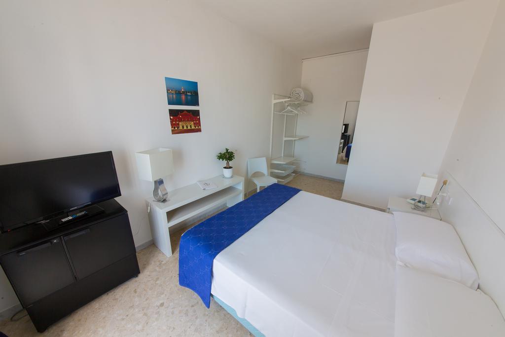 Riviera 3*