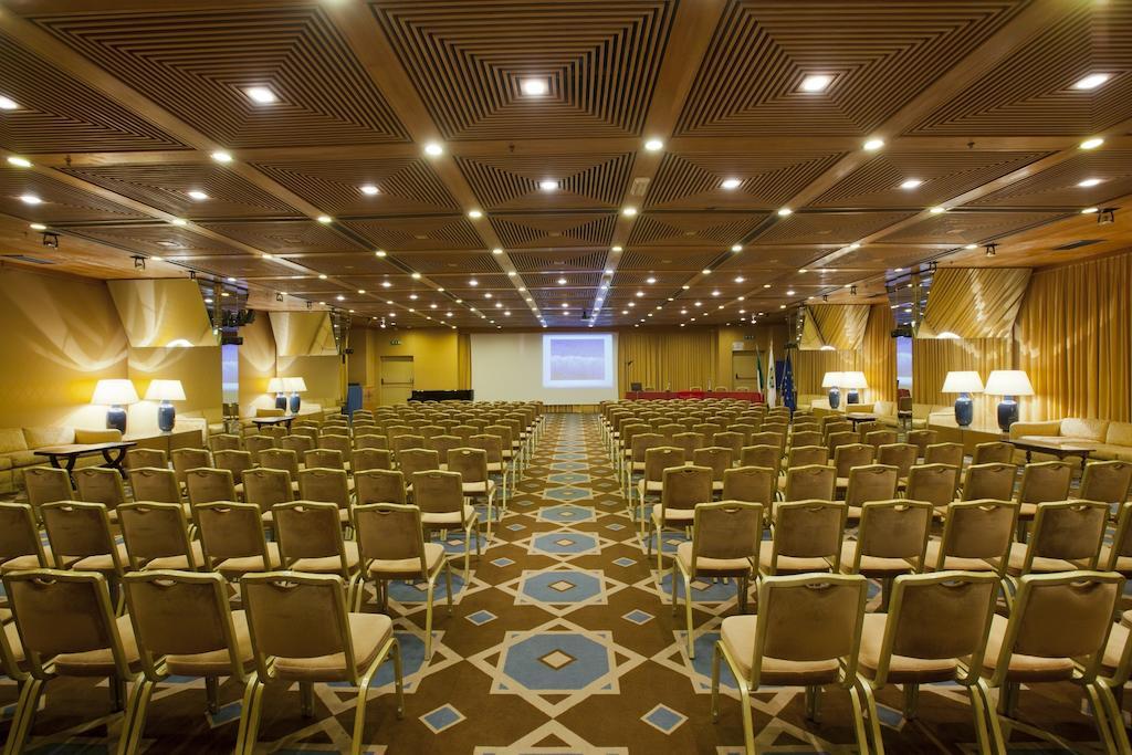 Moevenpick Hotel Bari 4*