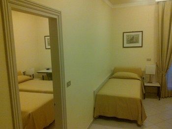 Moderno 3* Bari