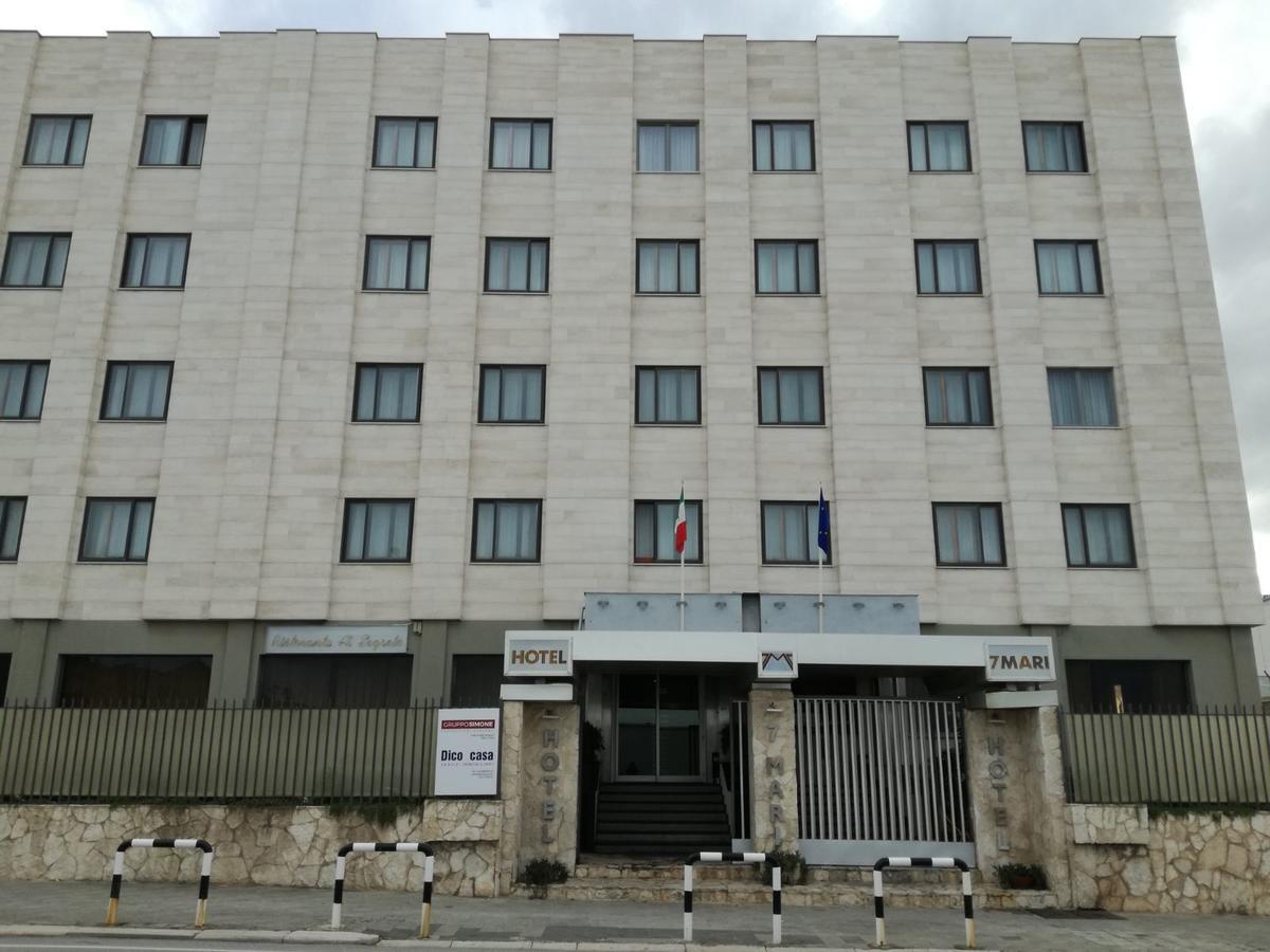 7 Mari 3* Bari
