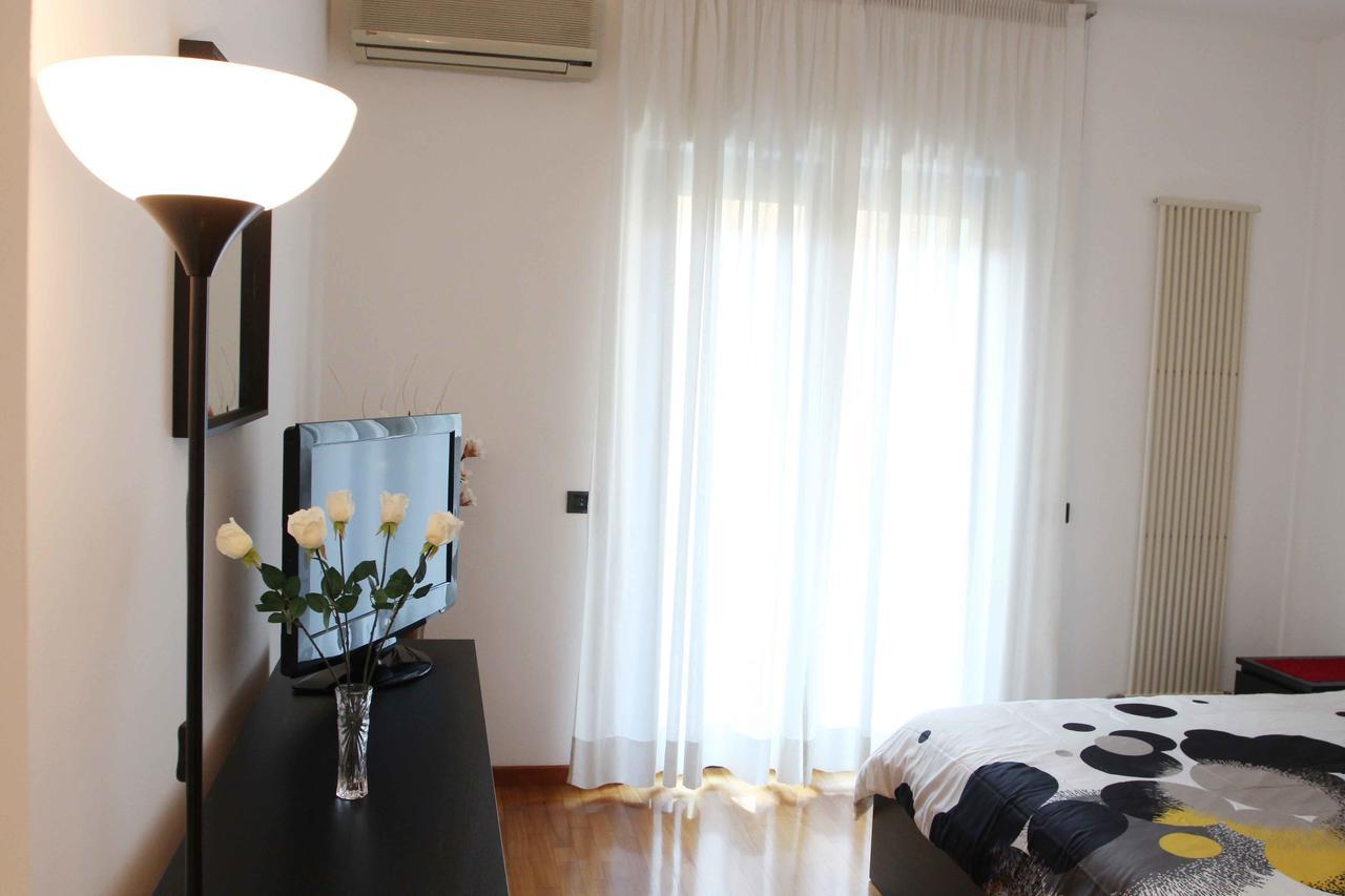 De Rossi Apartment *