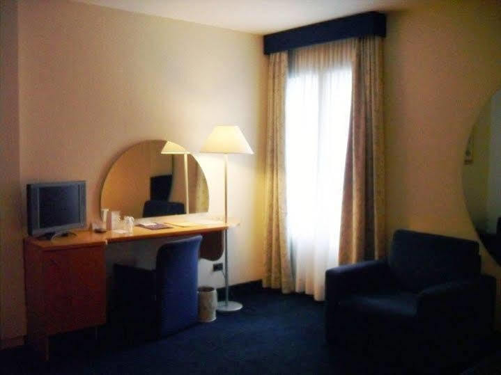 Vittoria Parc 4* Bari