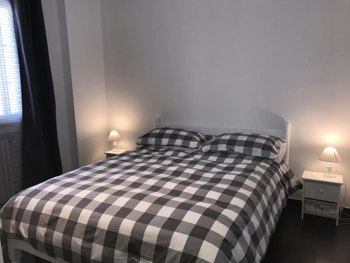 National 5 Bed & Breakfast