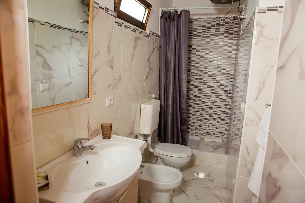 Santa Fara Bed & Breakfast 3*