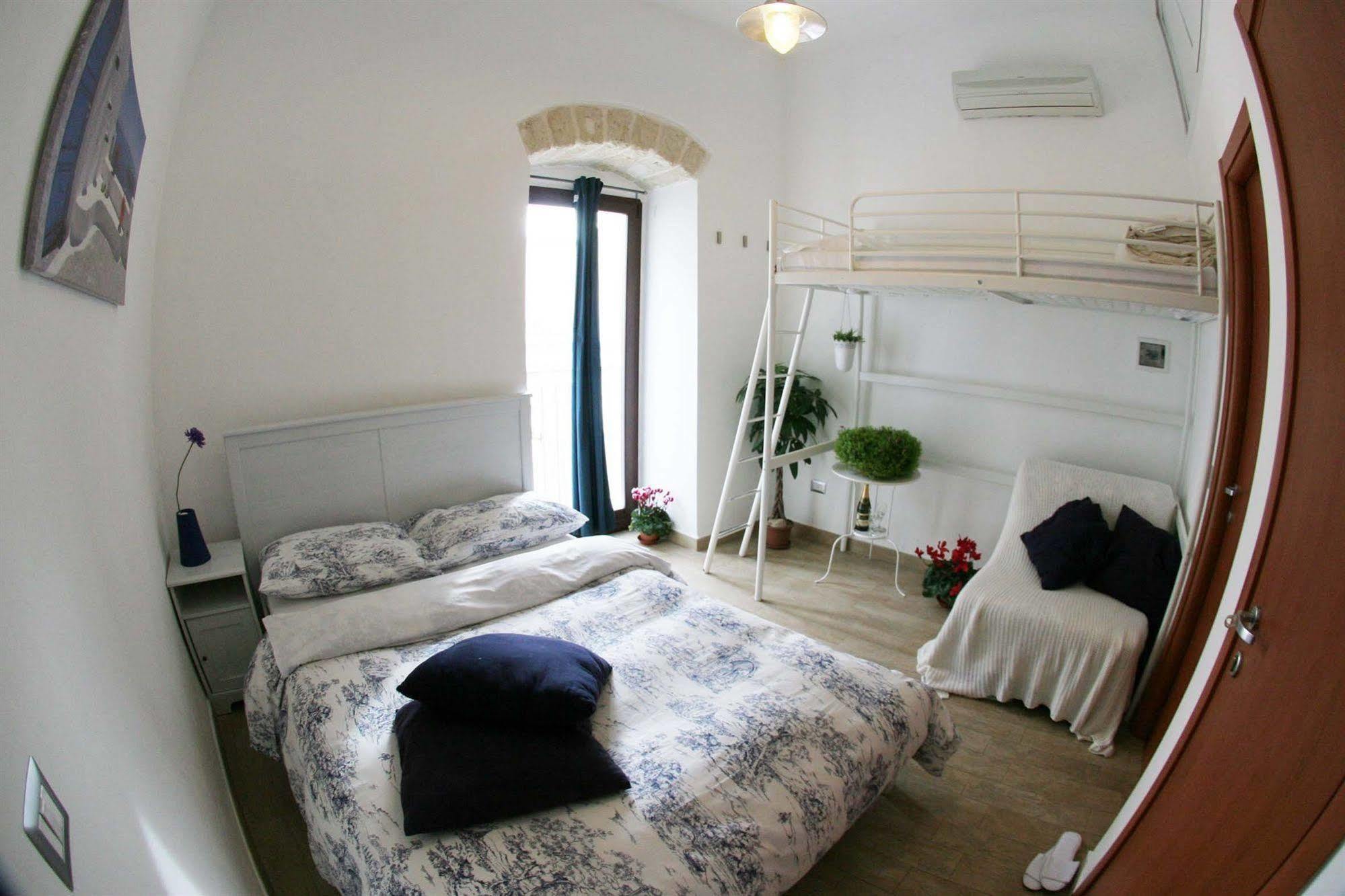 Saint Nicholas Plaza Guest house