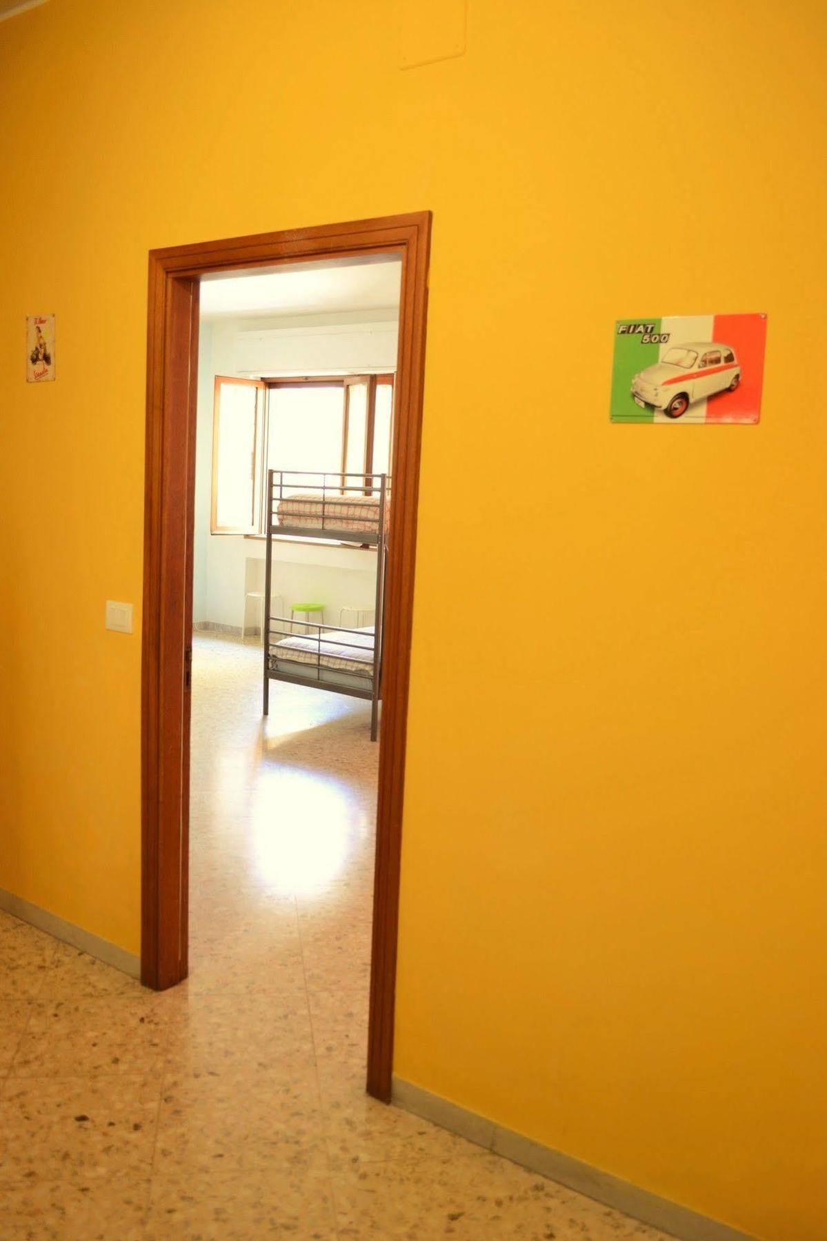 Hostel Olive Tree Bari