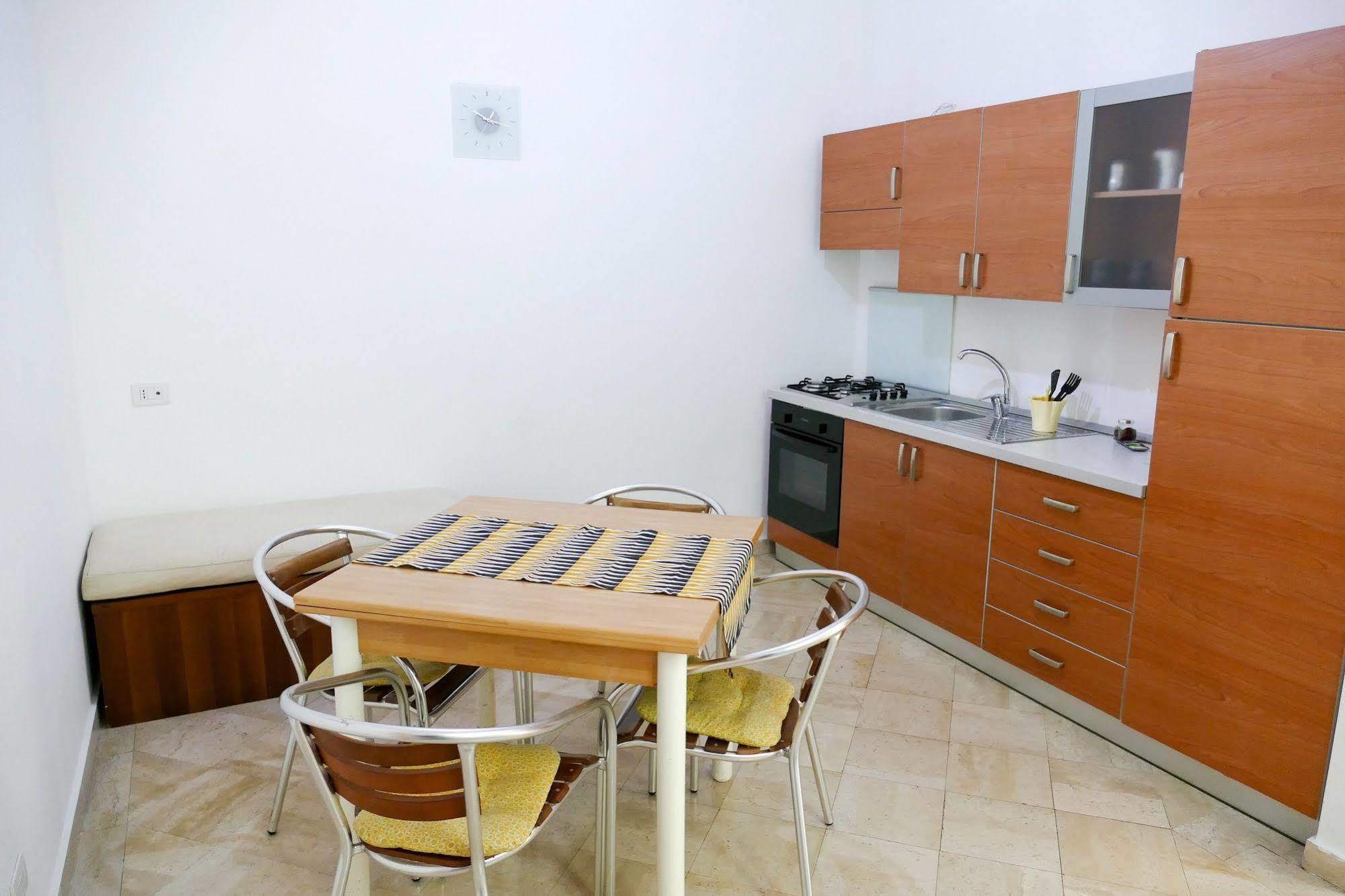Aparthotel Visa Bari