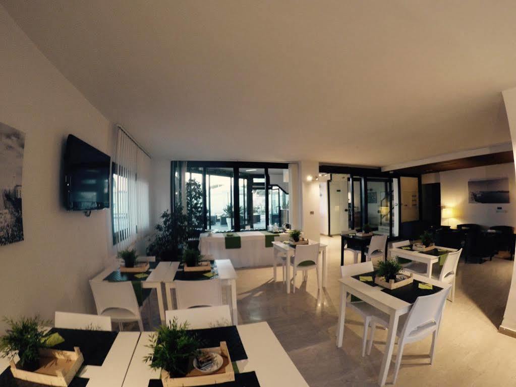 Hotel Riviera 3*