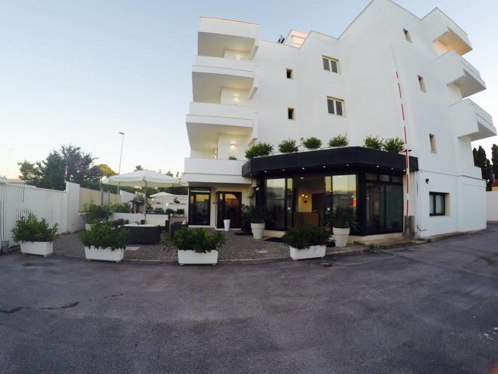 Riviera 3*