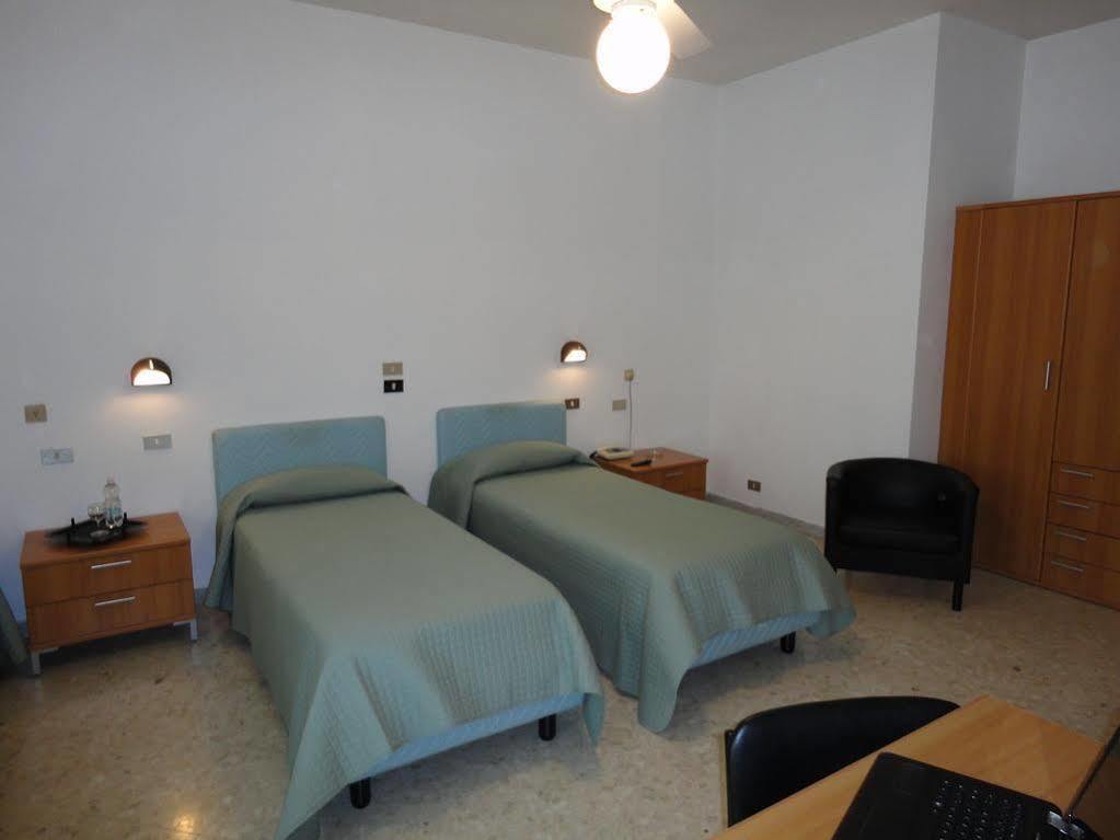 Hotel Riviera 3*