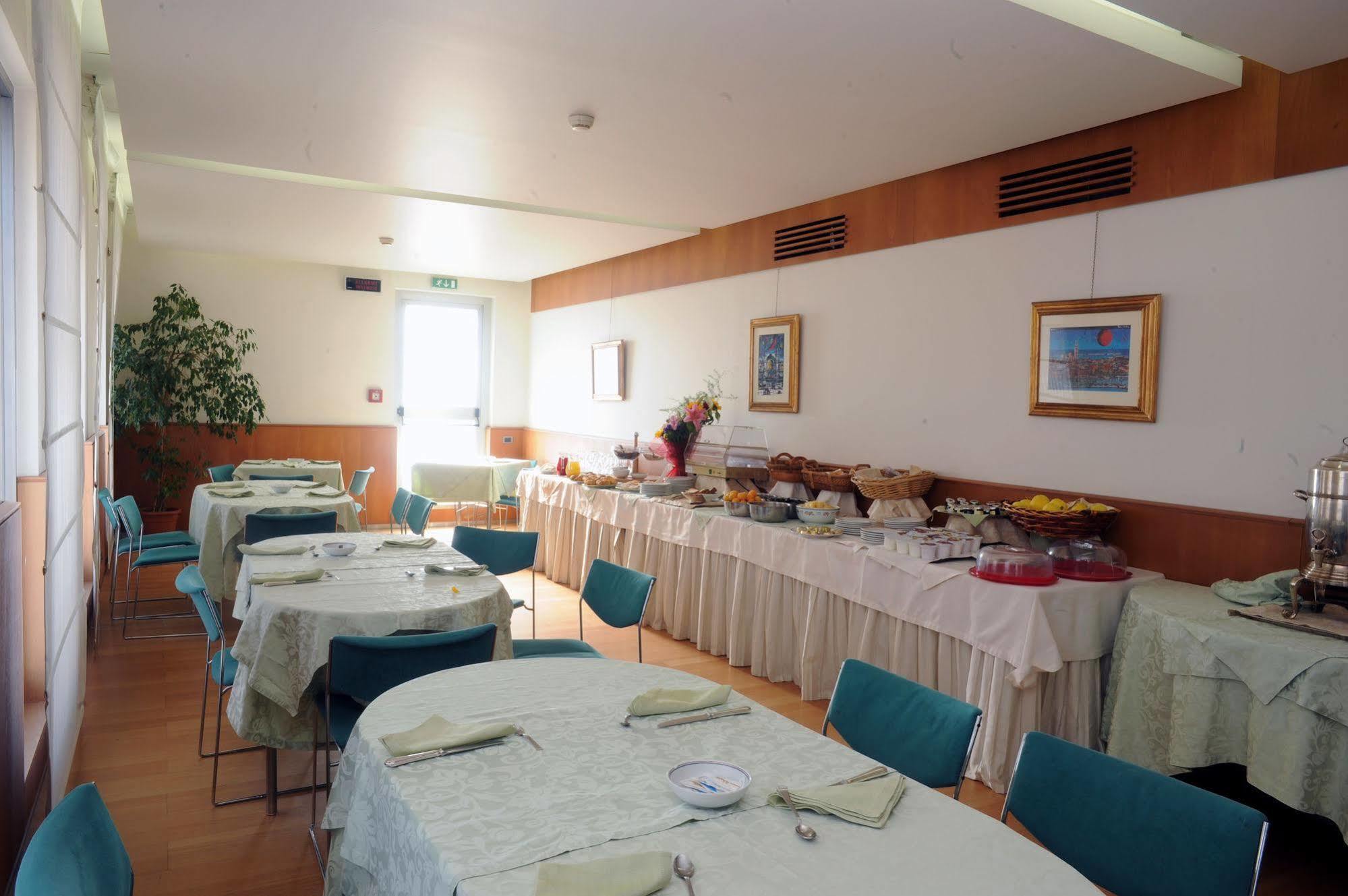 Grand Leon D'oro 4* Bari
