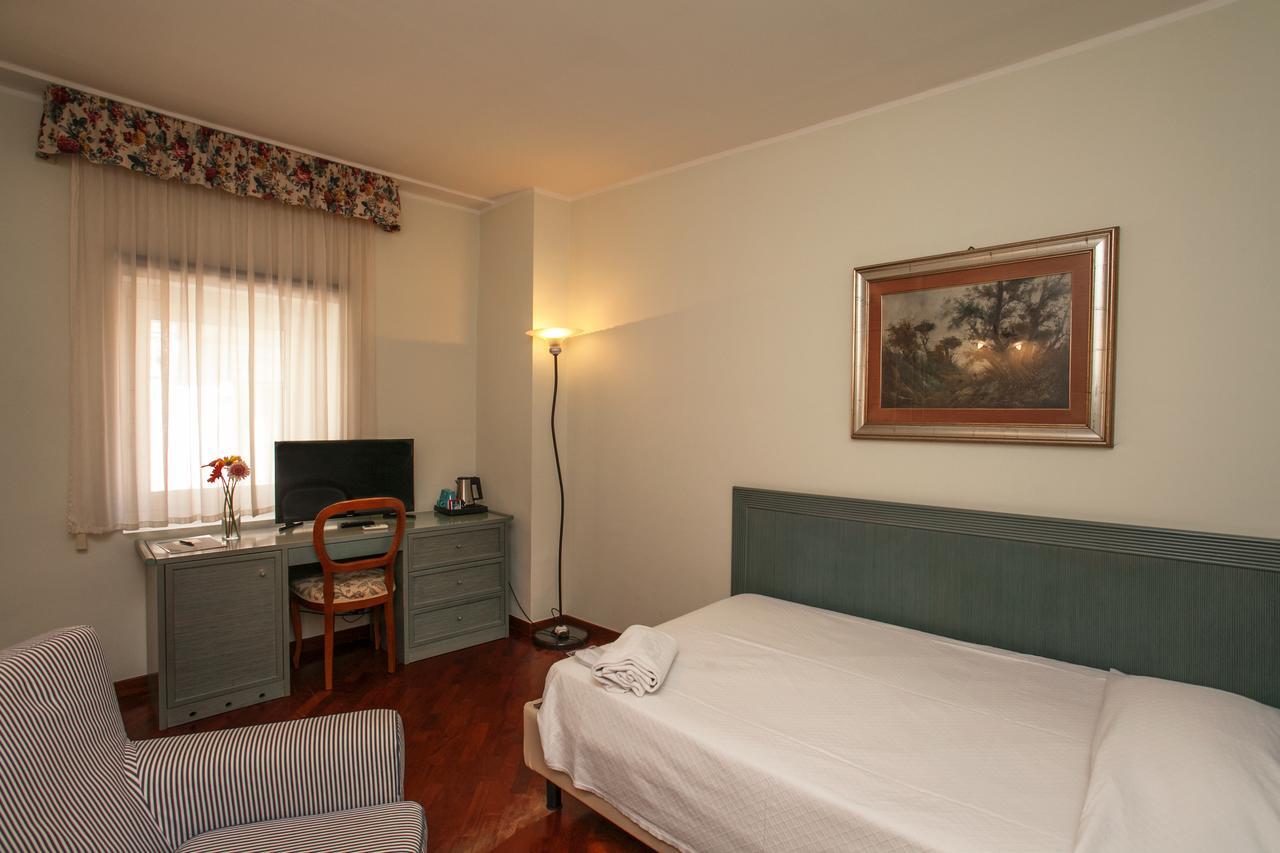 Zodiacus Aparthotel 2*