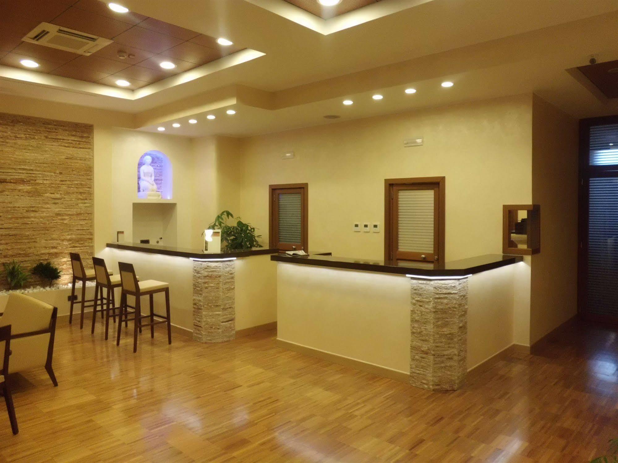 Hotel Moderno