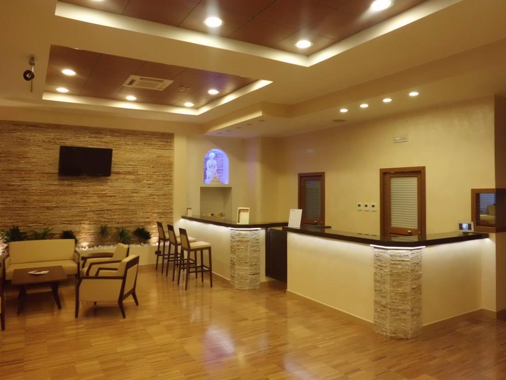 Hotel Moderno 3*