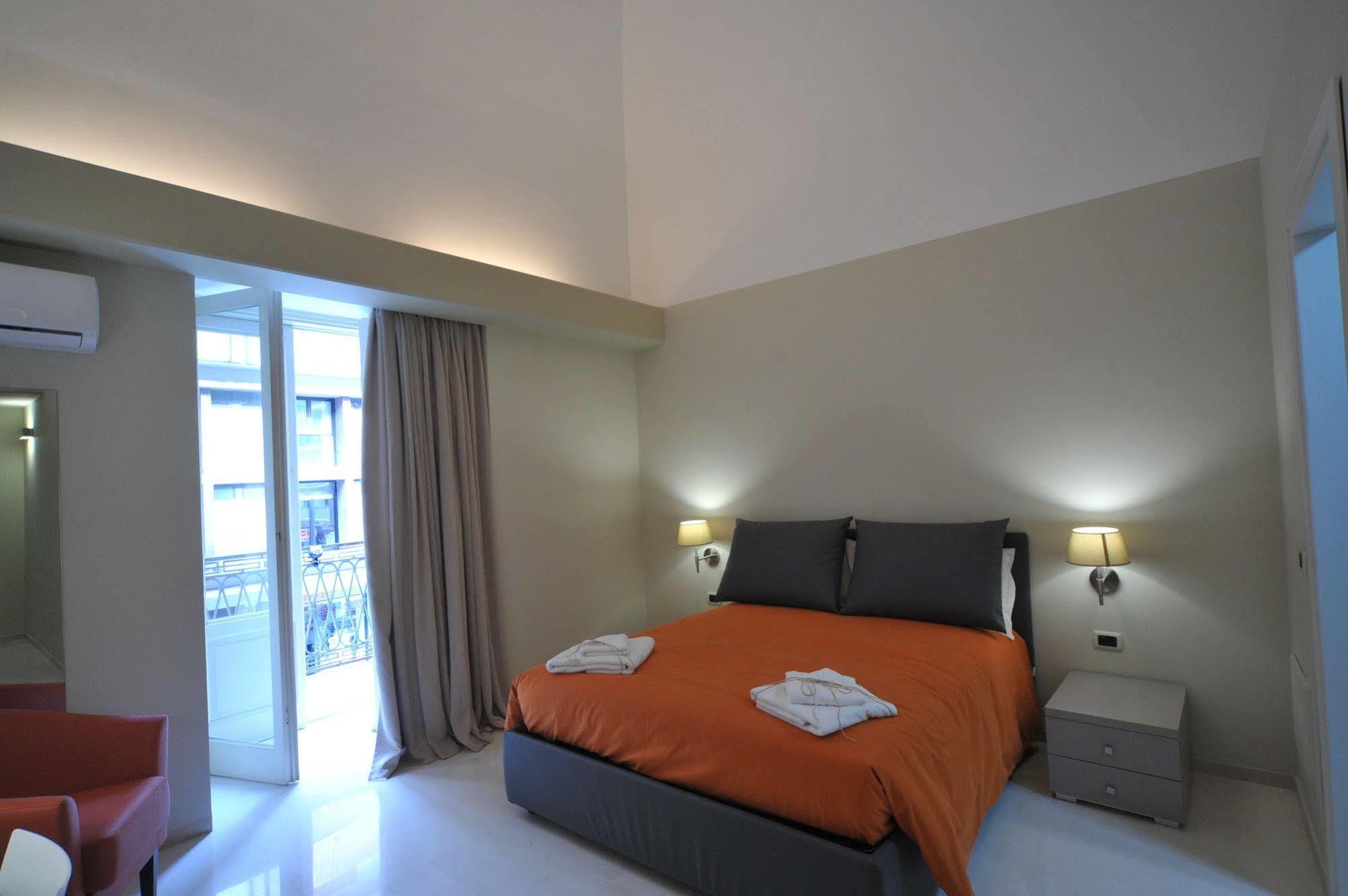 Gatto Bianco House Bed & Breakfast