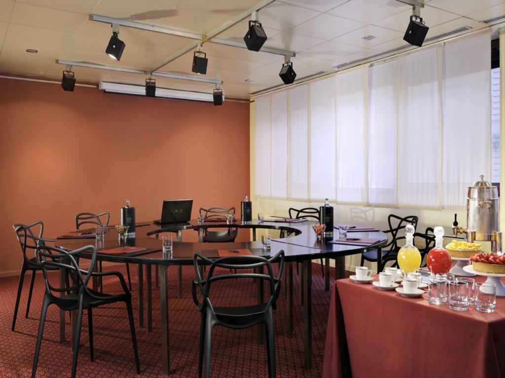 Hotel Moevenpick Hotel Bari 4*