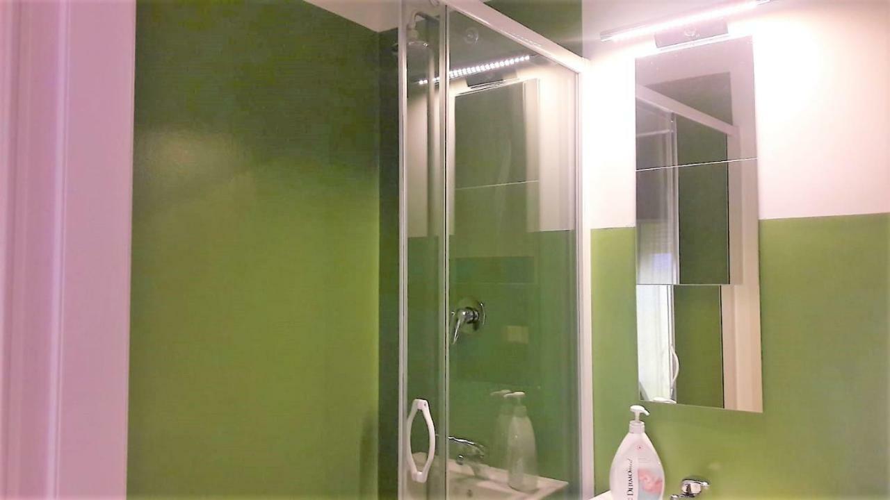 Cavour 124 -guest-room- Bed & Breakfast