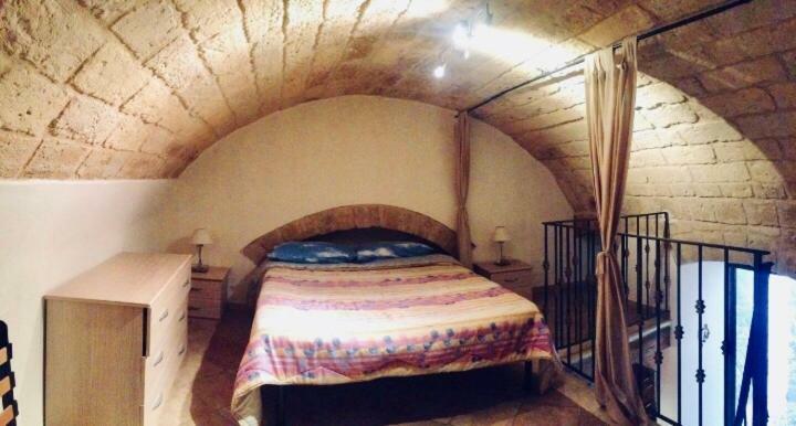 La Corte Dei Tancredi Bed & Breakfast *