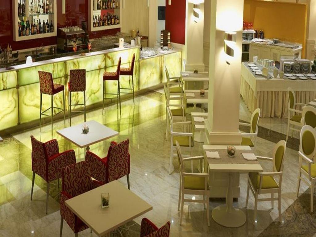 Jr Oriente 4*