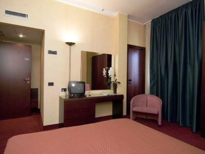 Hotel Boston 4*