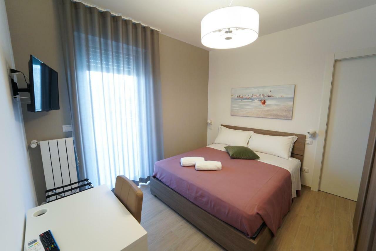 Bed & Breakfast Wojtyla Airport Bari