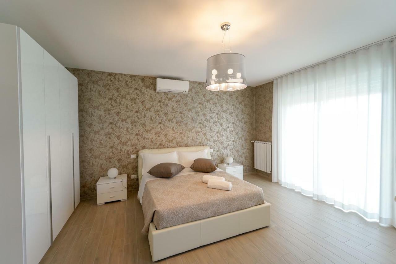Bed & Breakfast Wojtyla Airport Bari