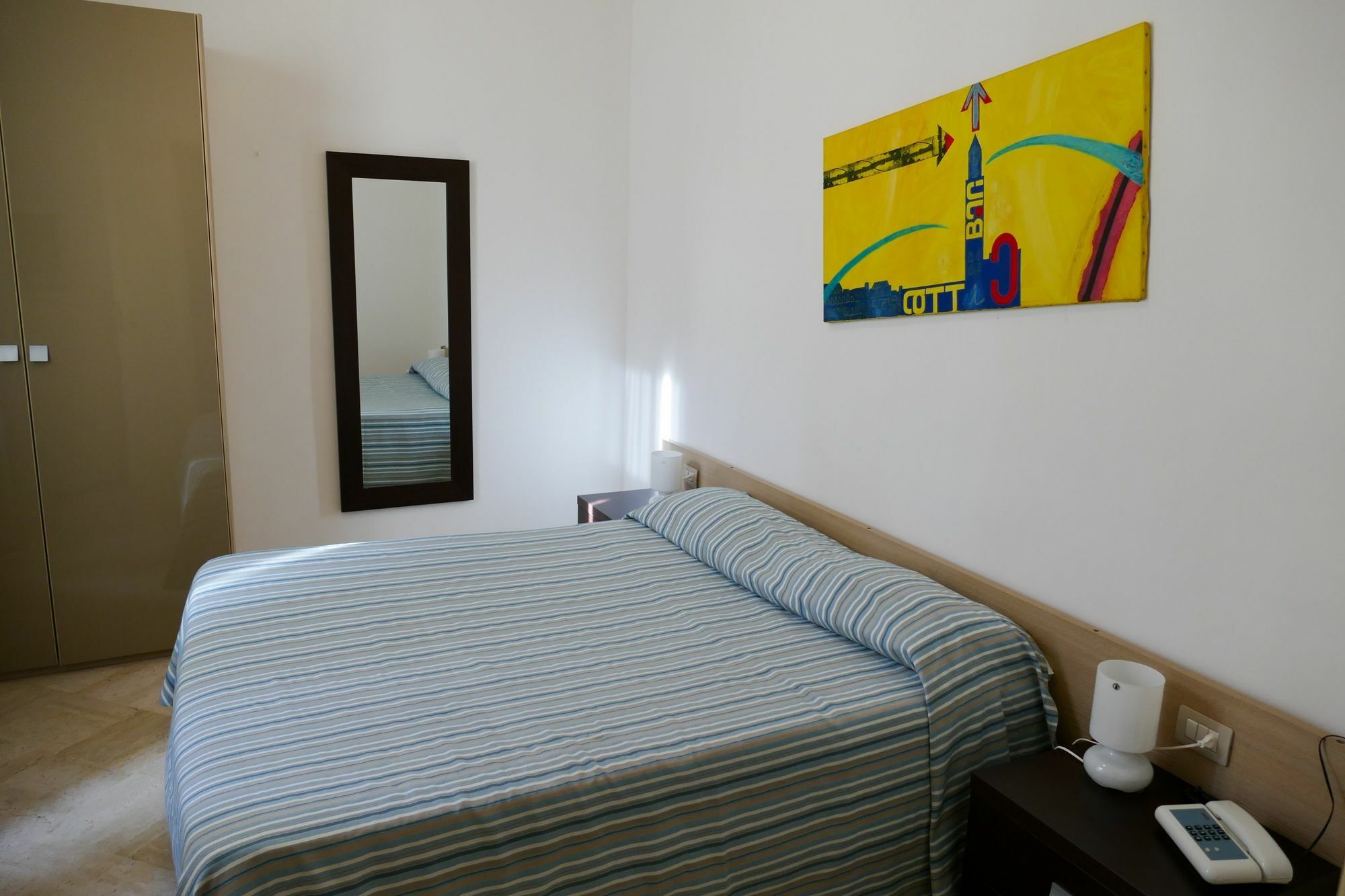 Visa 3* Bari