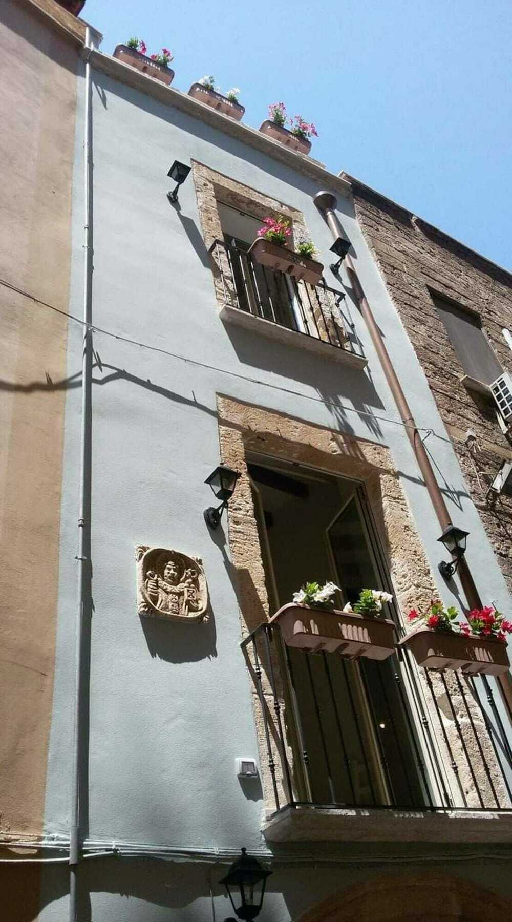 Dei Cardinale Bari