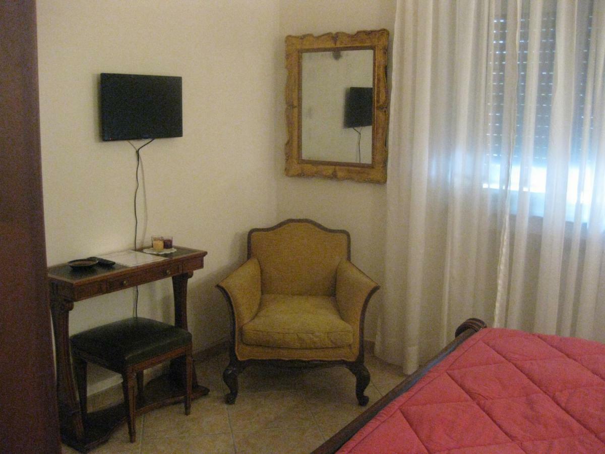 Lucia Bed & Breakfast 2*