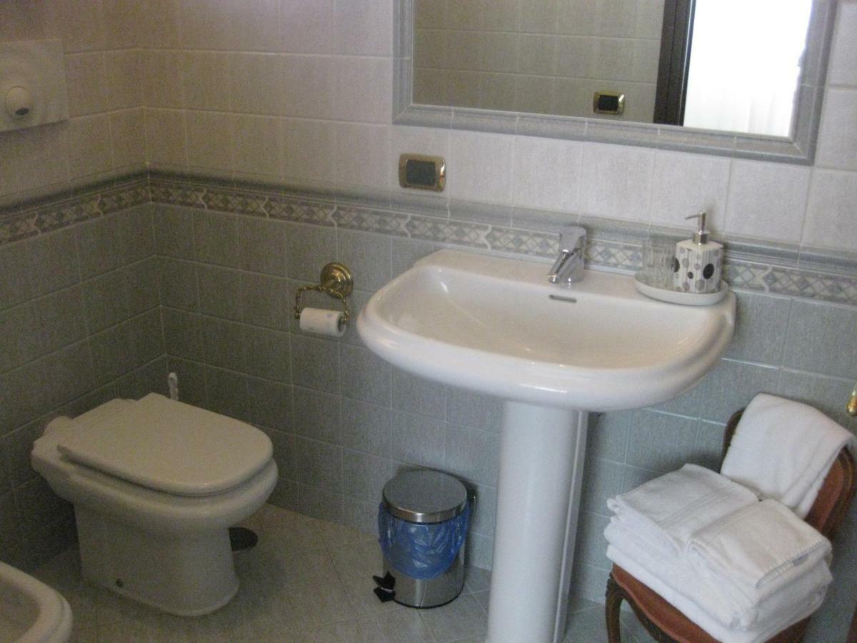 Bed & Breakfast Lucia 2*