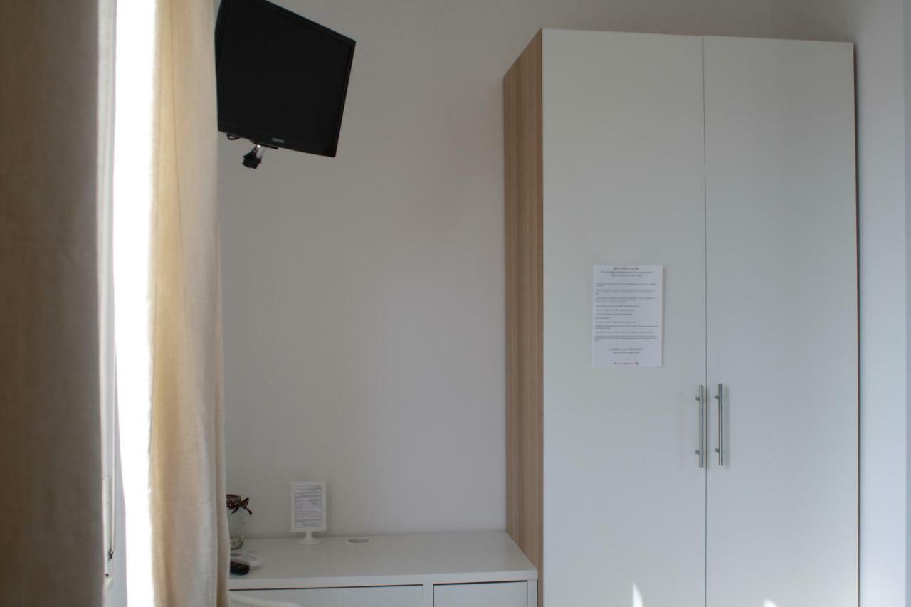 Apartment Simply House In Bari