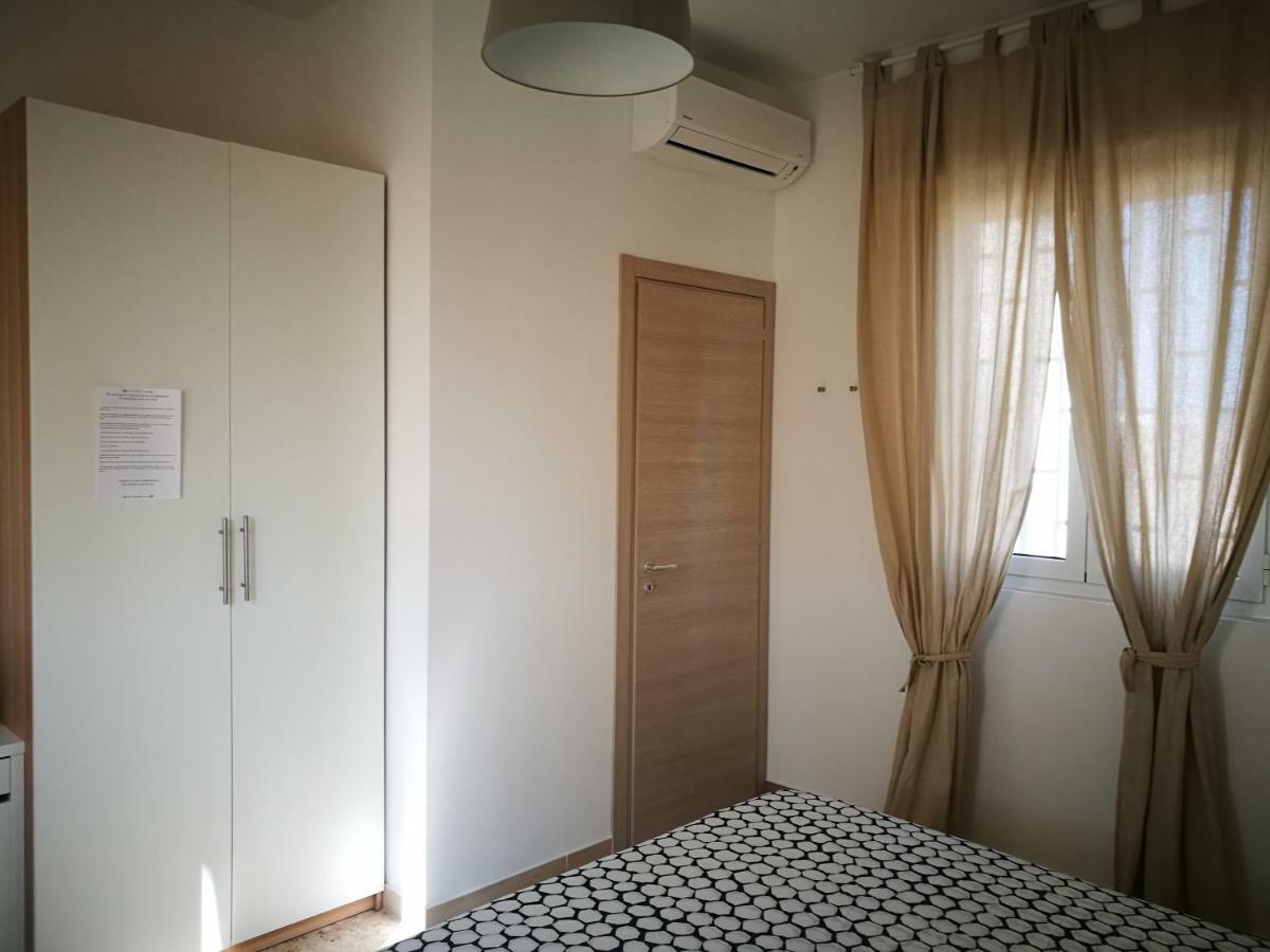 Simply House In Apartment *
