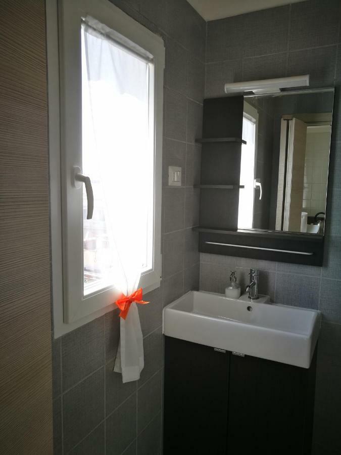 Simply House In Apartment *
