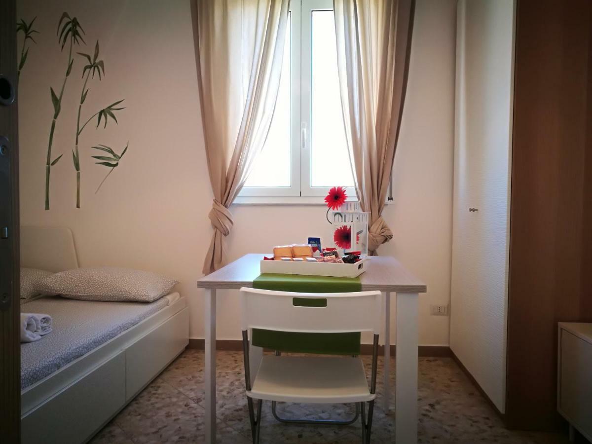 Simply House In Apartment *