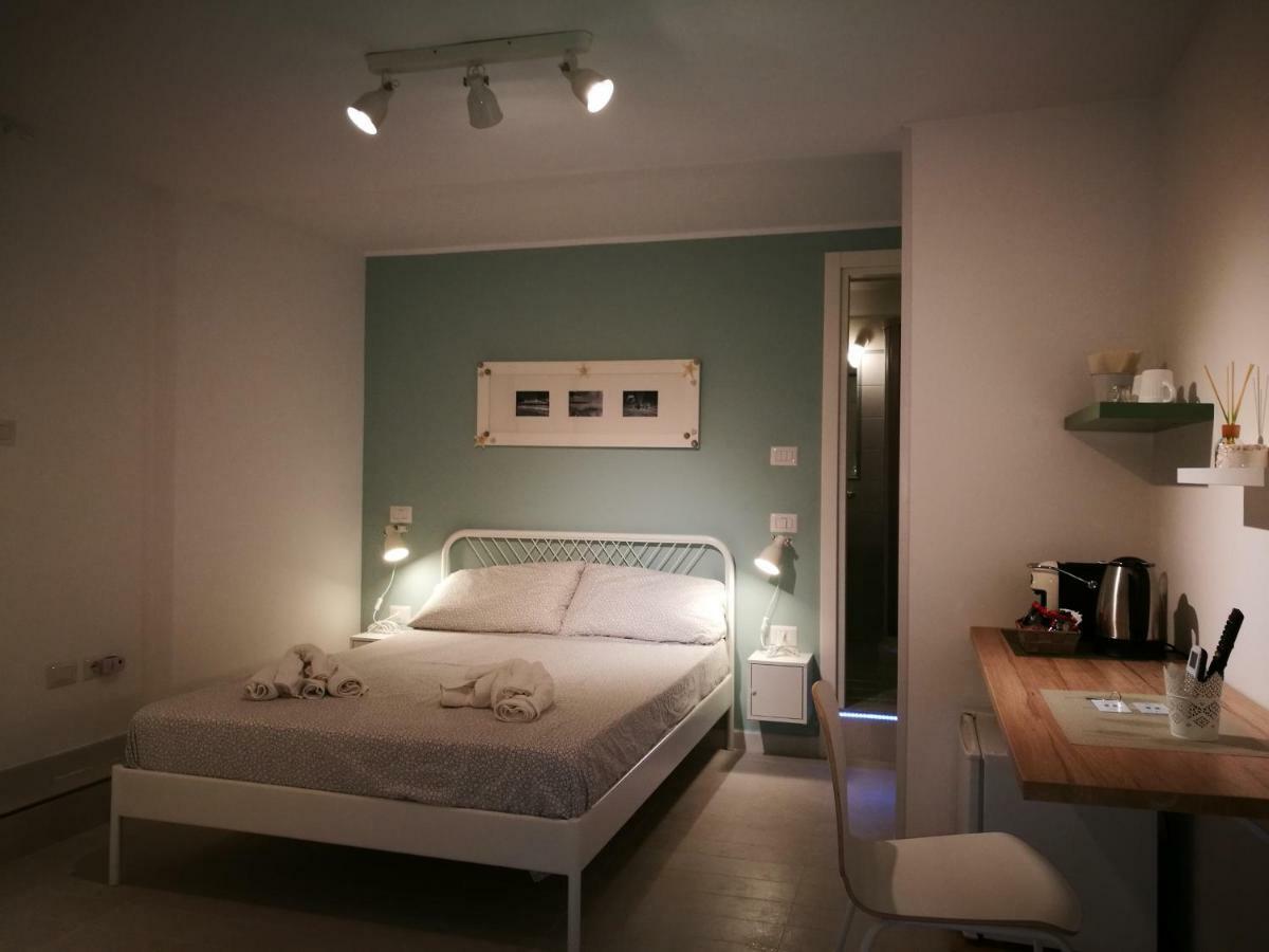 Simply House In 2 Apartament Bari