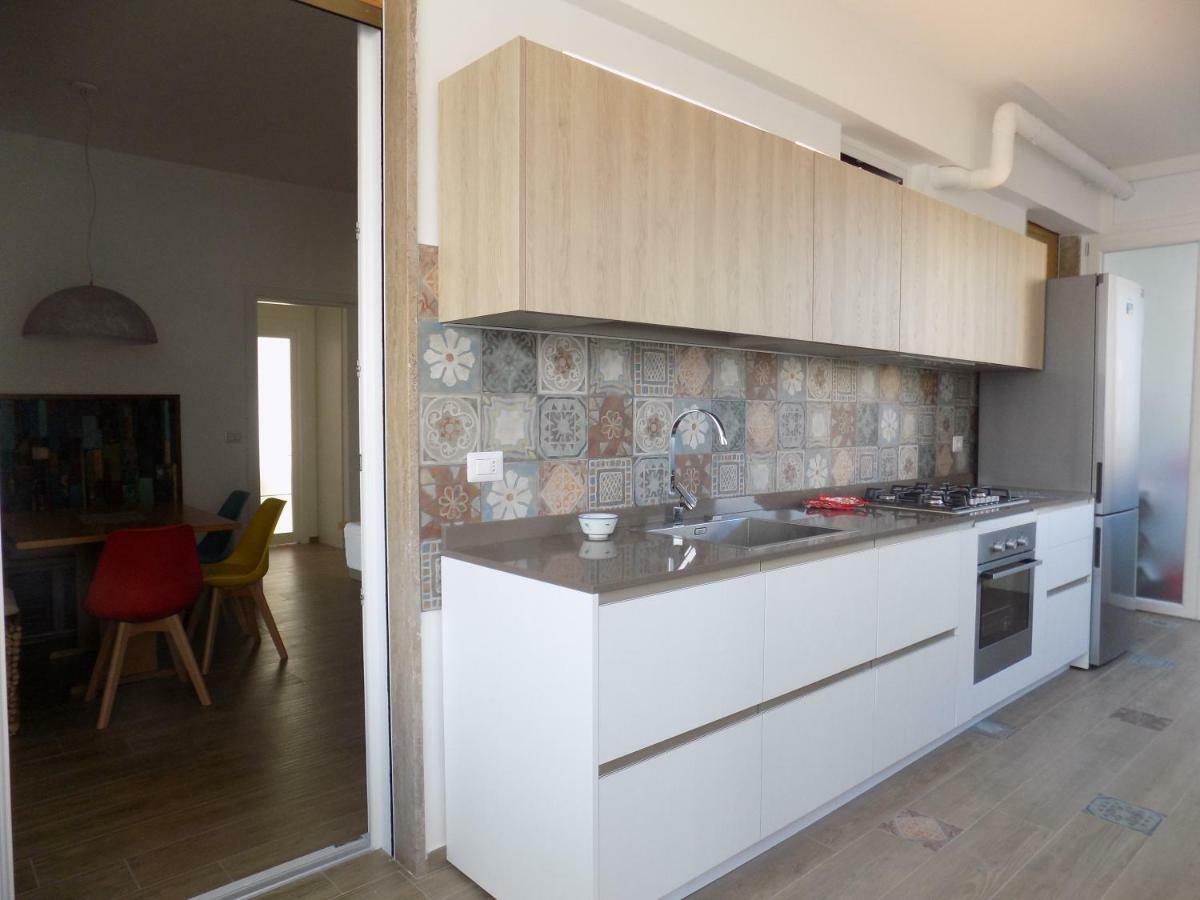 Apartment 77