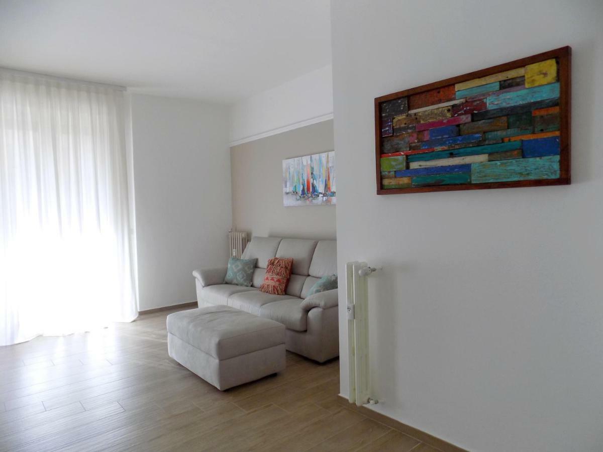 77 Apartment *
