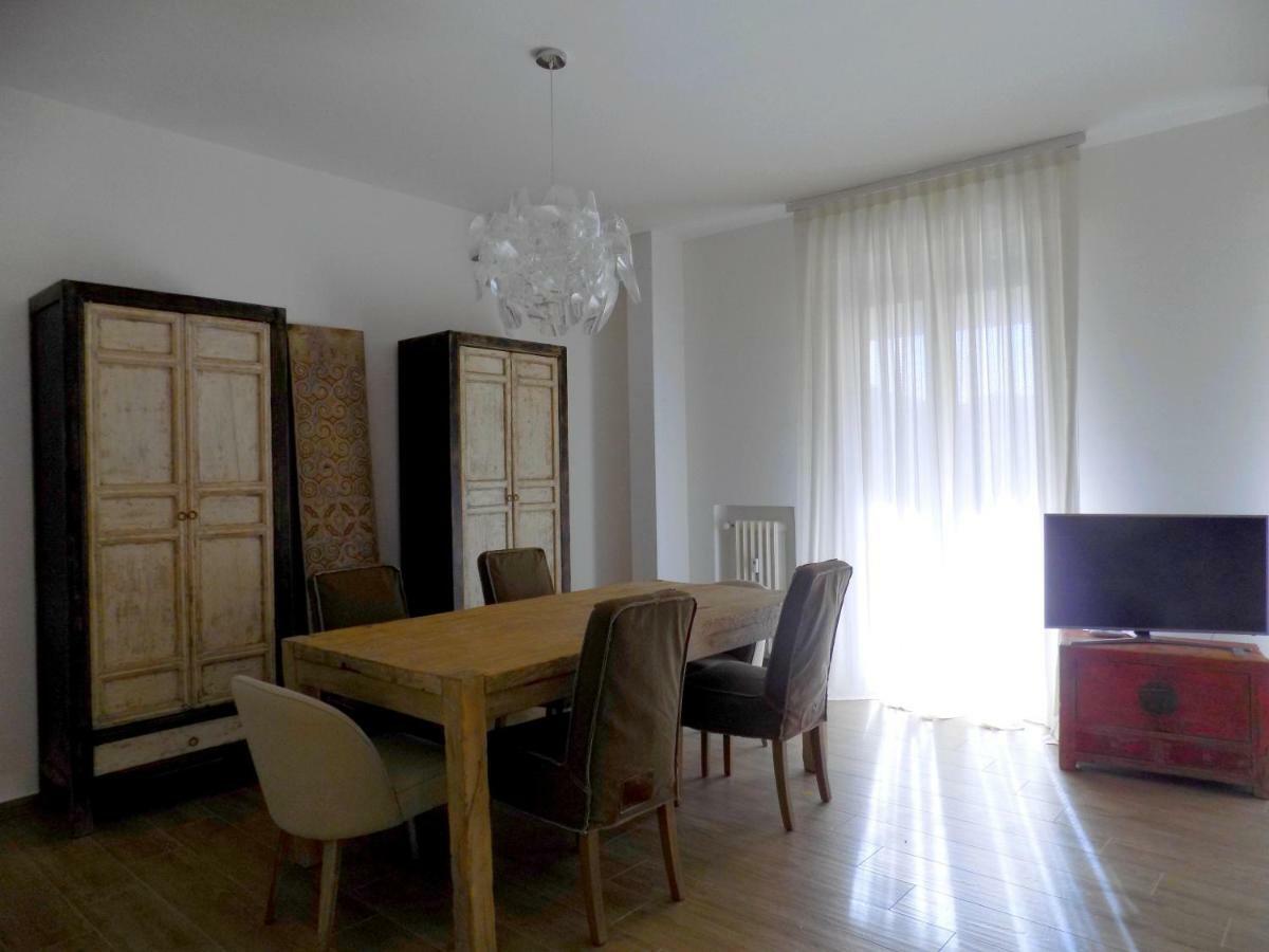 Apartment 77