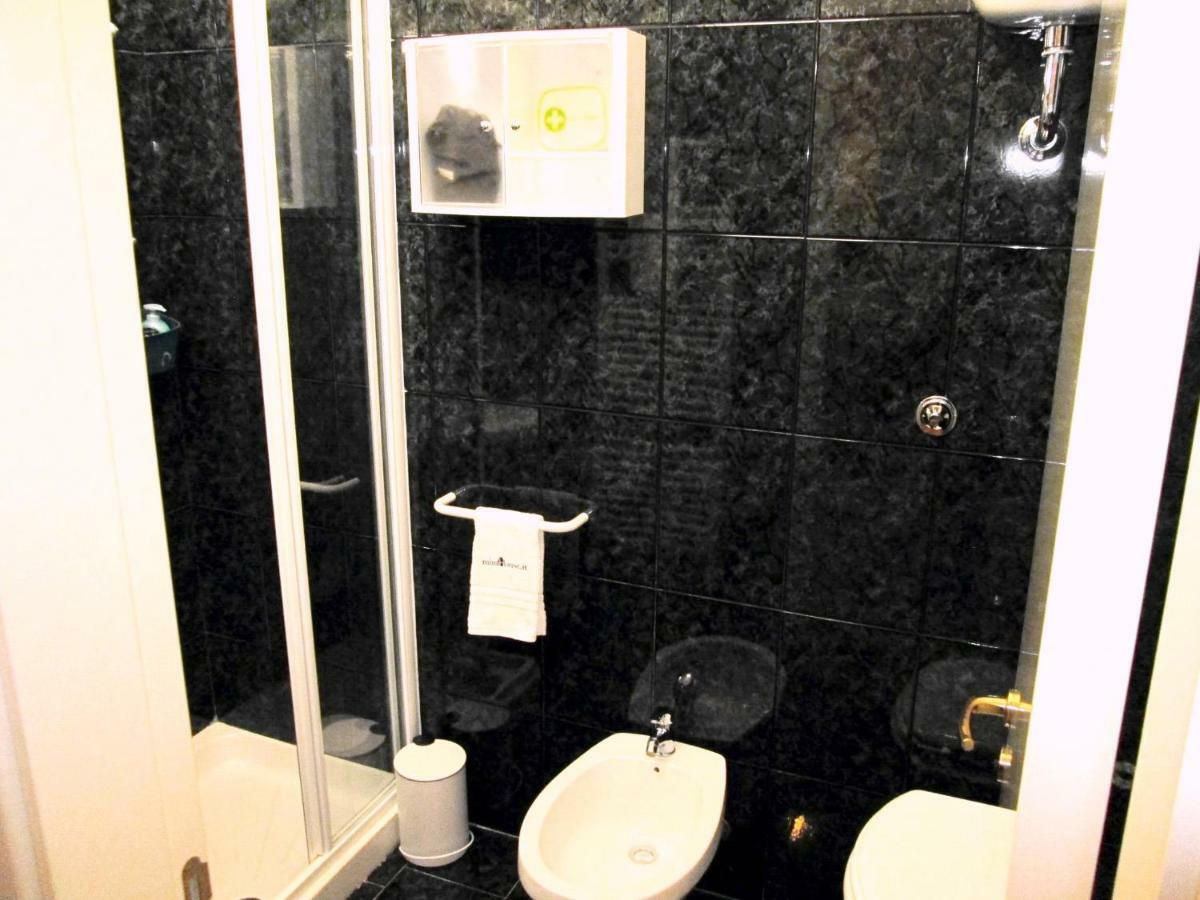 Minihouse2 * Bari